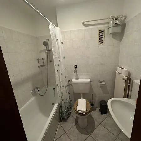 Apartment O2 Obentrautstrasse 43a *